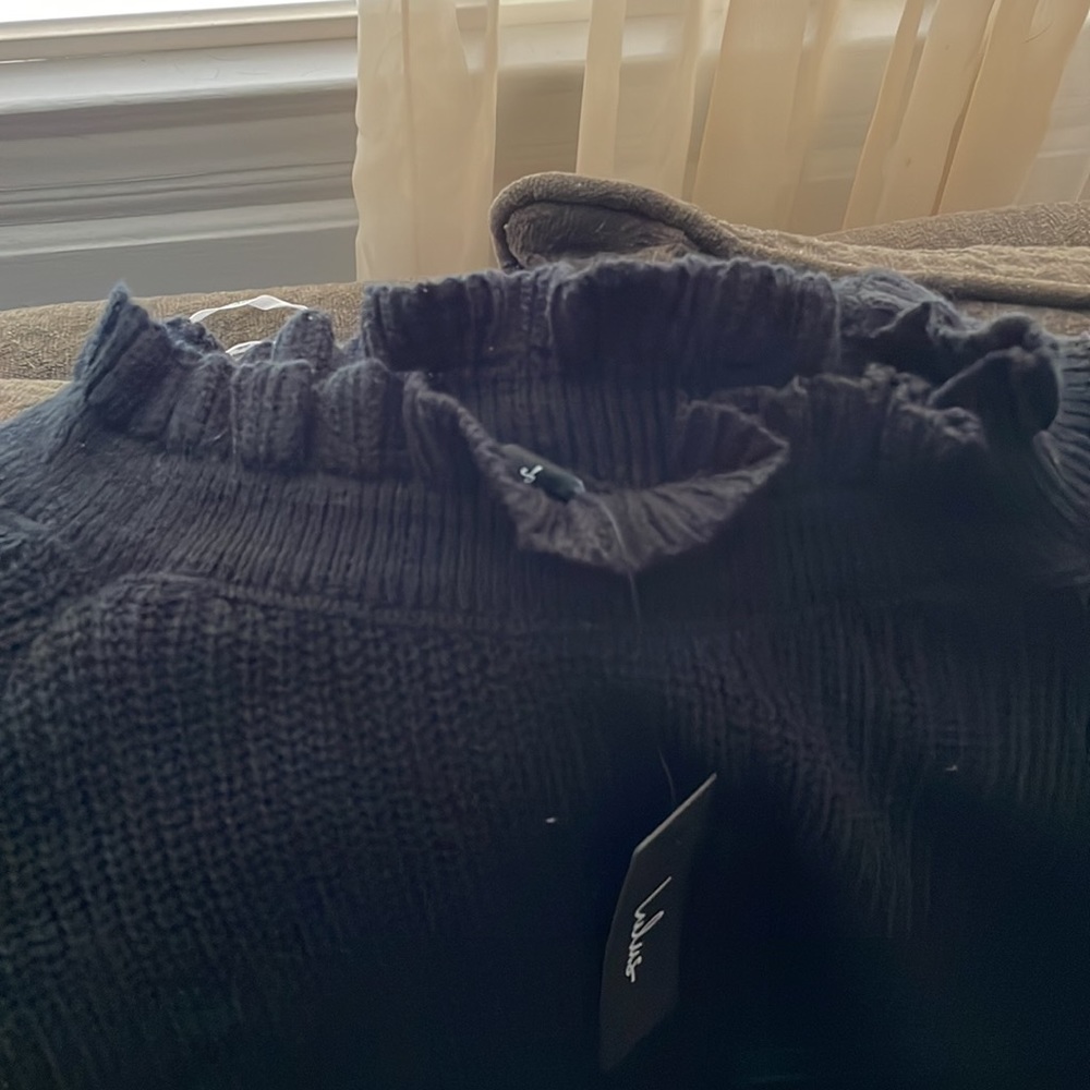 Sweater - Picture 3 of 5